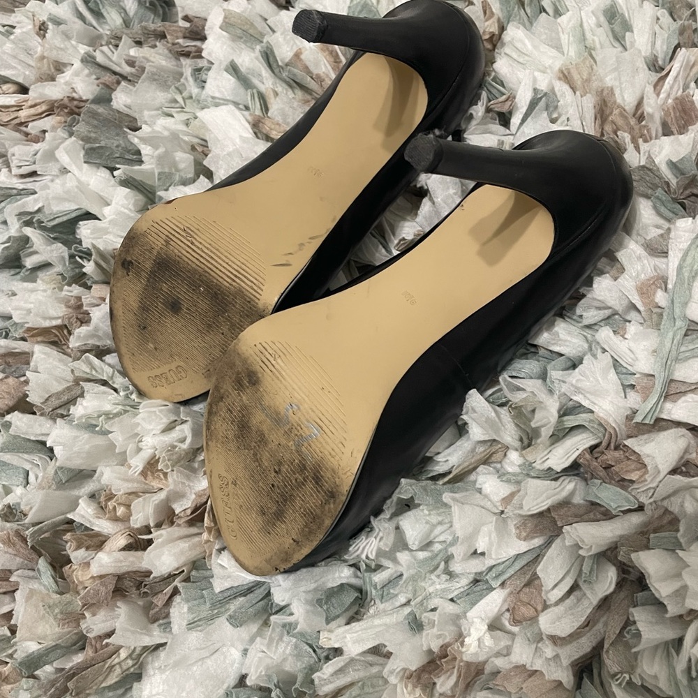 Shoes - Picture 5 of 5